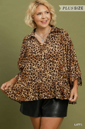 UMGEE Plus Leopard Print Collared Peplum Button Detail Top
