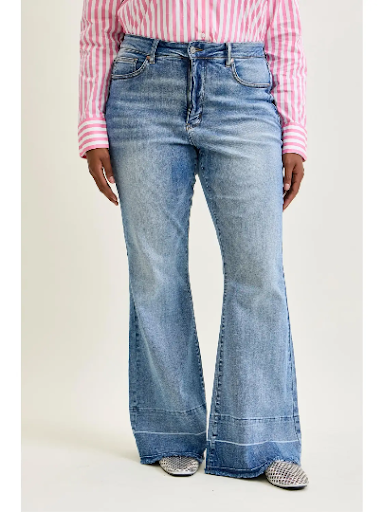 Plus size Judy Blue High Waist Tummy Control Jeans w/ Release Hem Flare