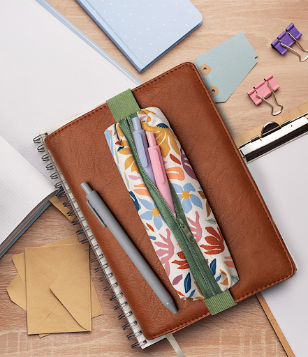 Crush™ In The Loop Notebook Pen Pouch