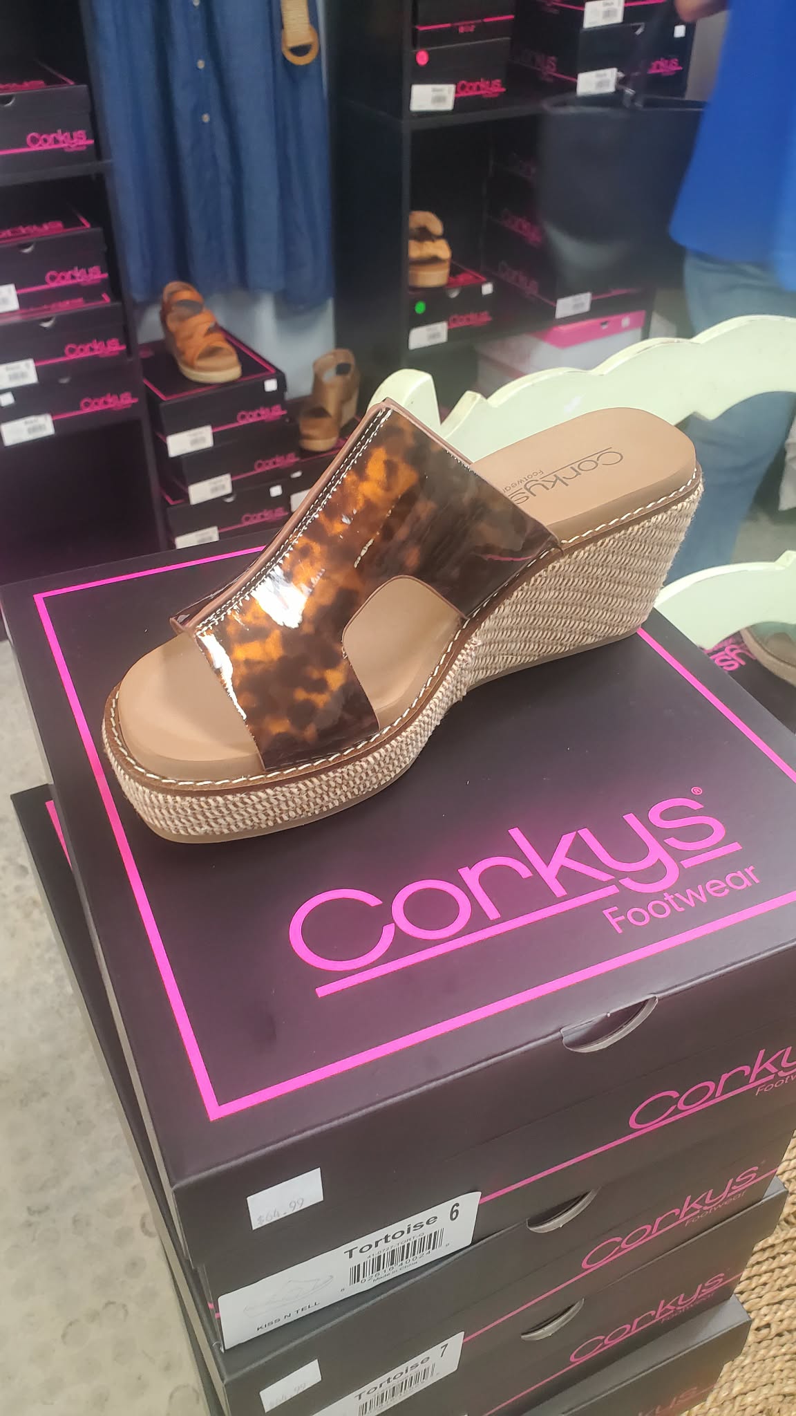 Corky Kiss and Tell Tortoise Wedge