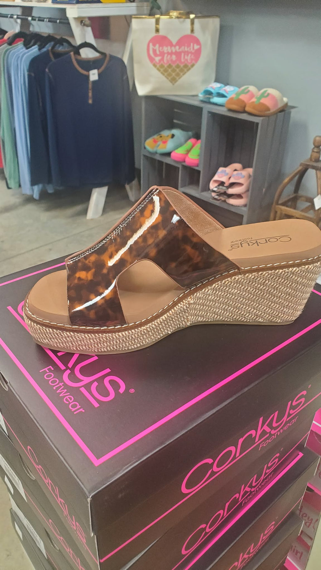 Corky Kiss and Tell Tortoise Wedge