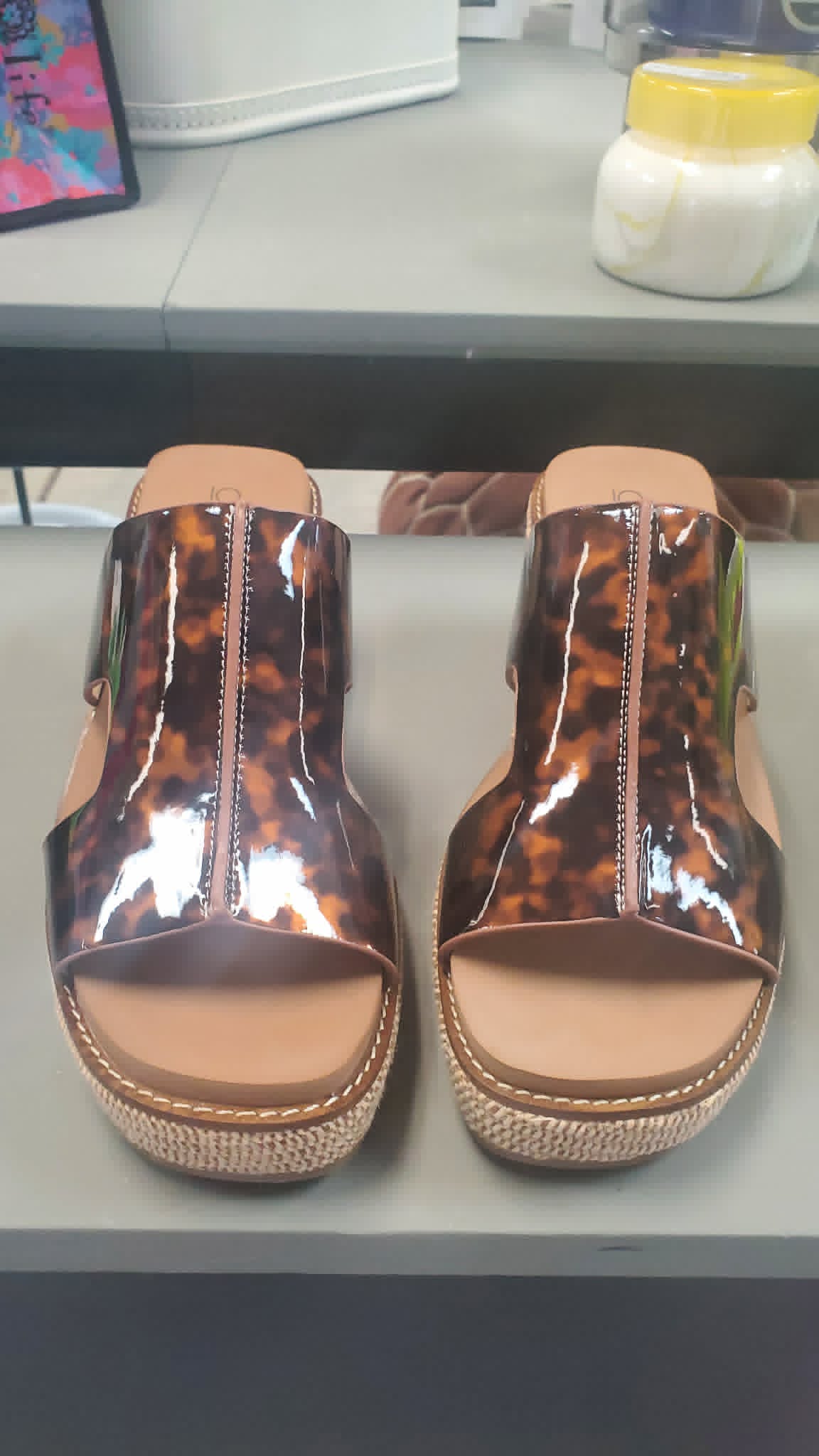 Corky Kiss and Tell Tortoise Wedge