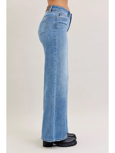 Judy Blue Mid Rise Retro Wide Leg Jean